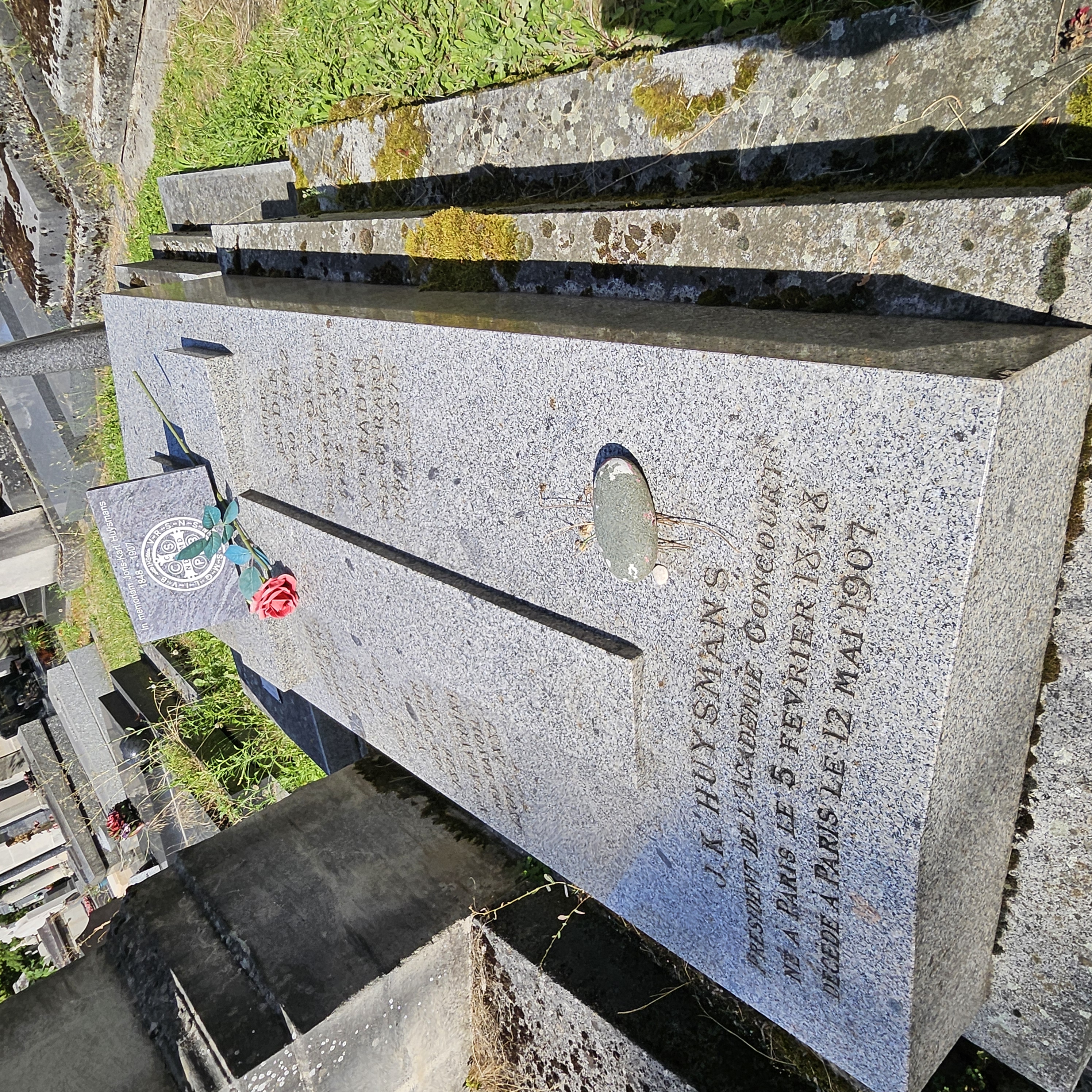 Tombe de Joris-Karl Huysmans au cimeti&egrave;re du Montparnasse