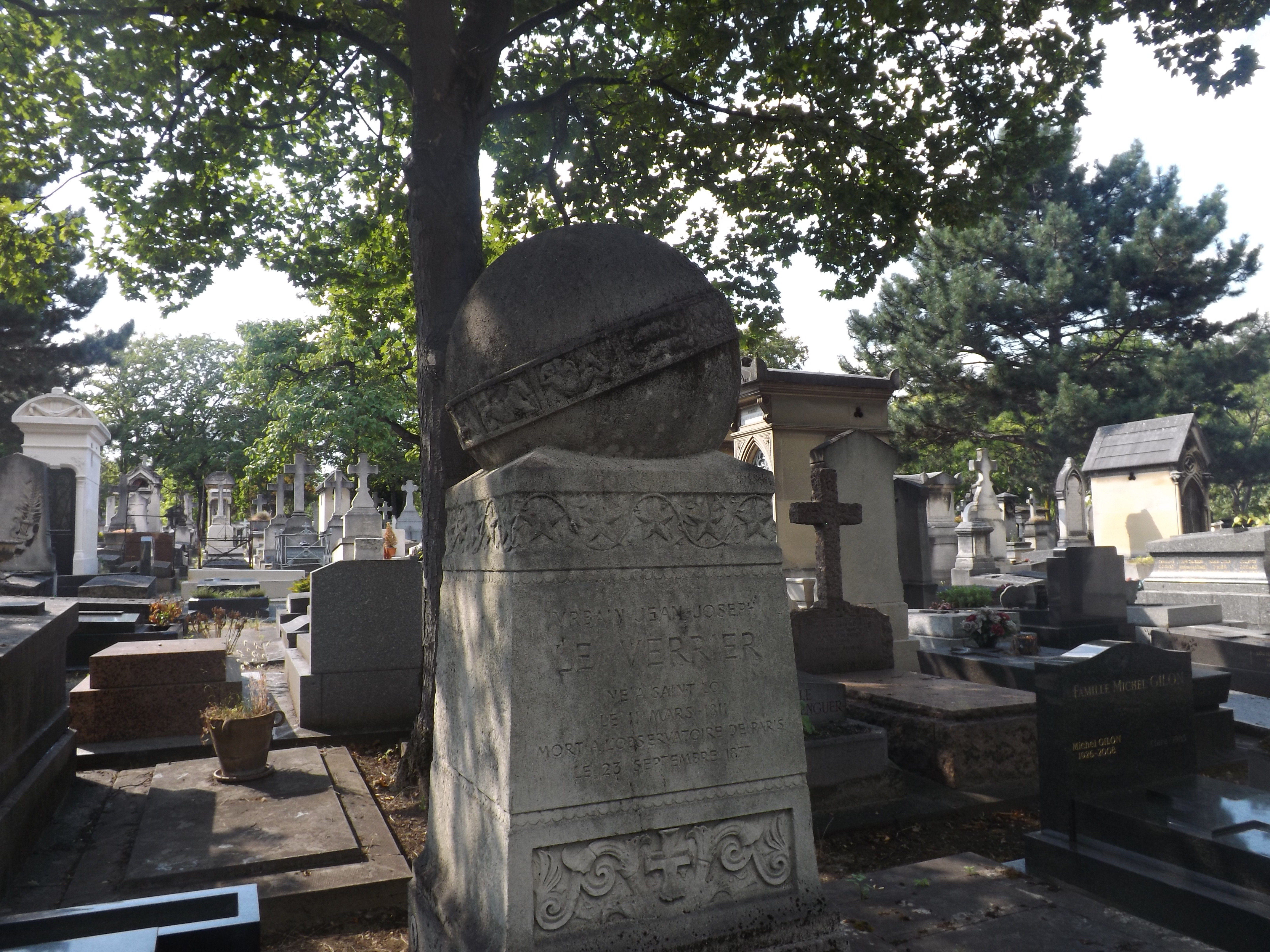 Tombe de Urbain Le Verrier au cimeti&egrave;re du Montparnasse