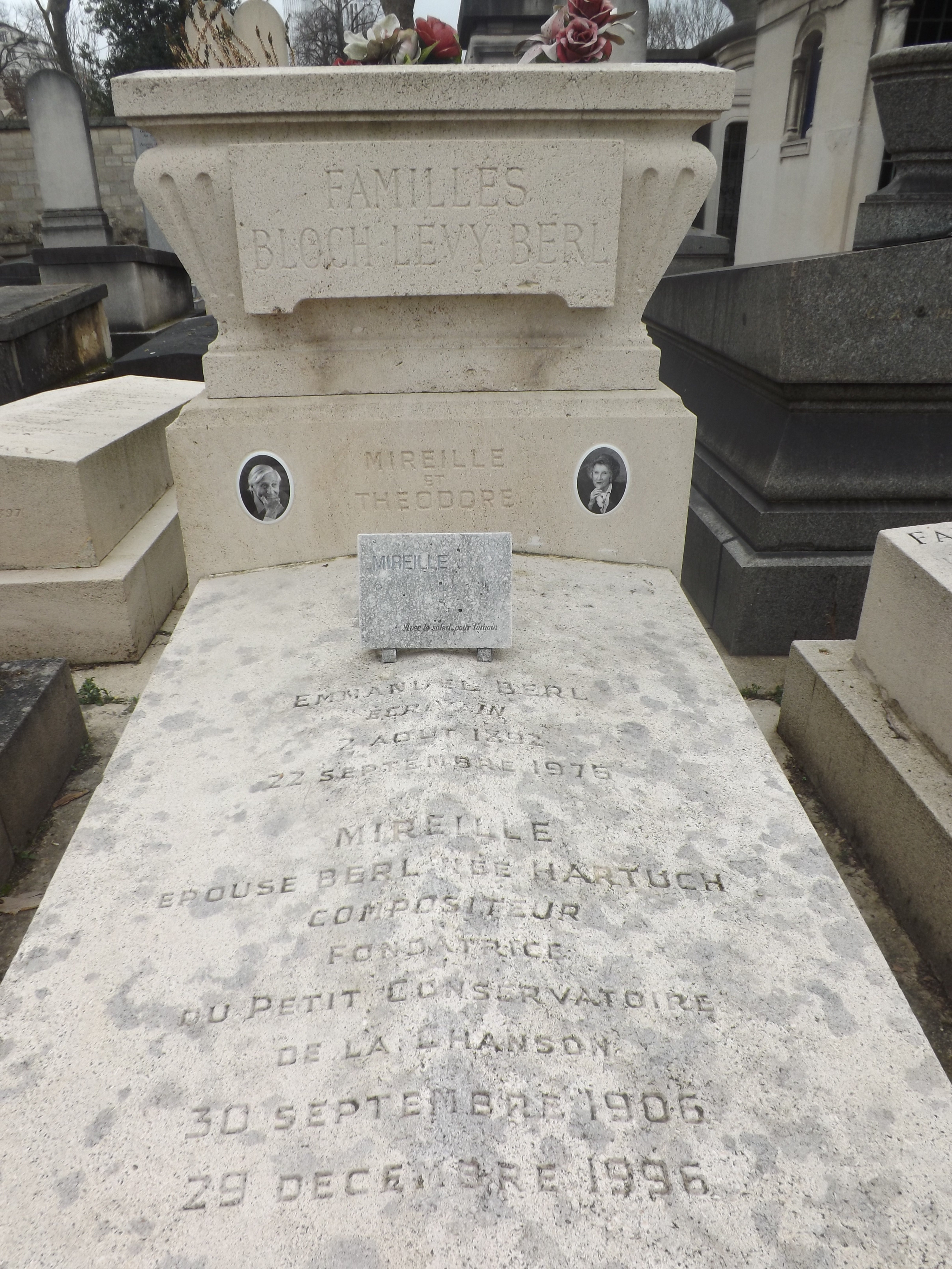Tombe de Mireille Berl au cimetière du Montparnasse à Paris