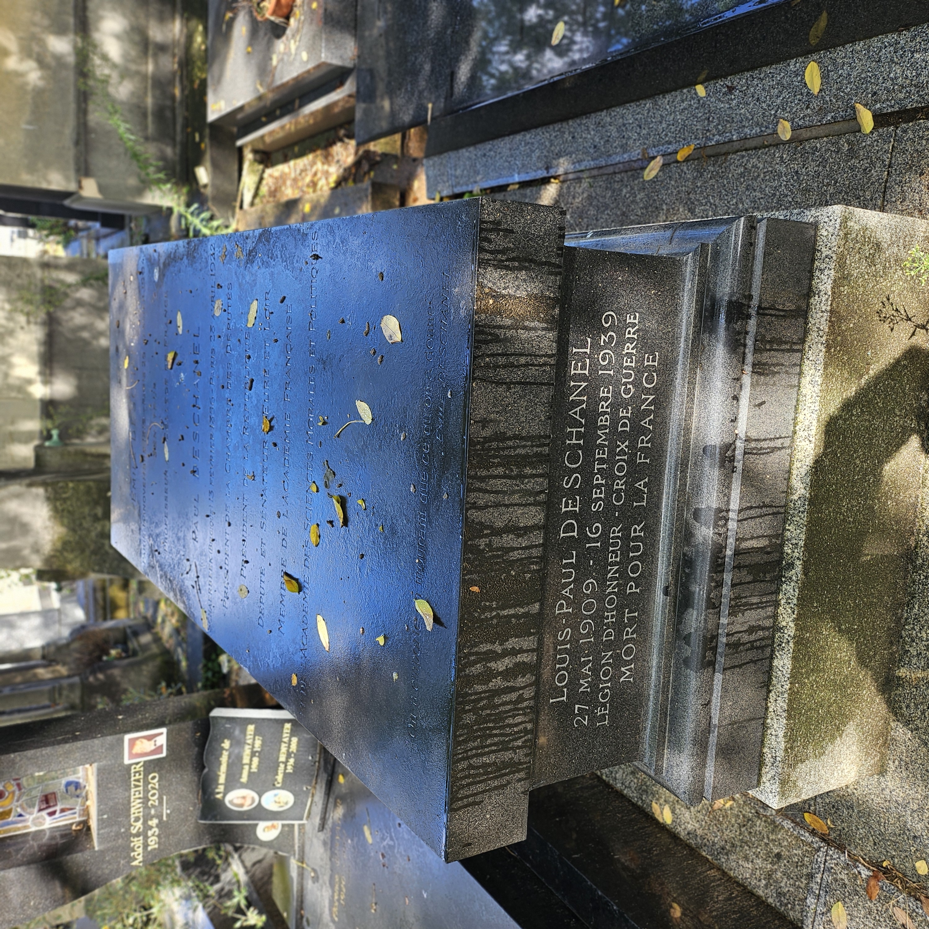 Tombe de Paul Deschanel au cimetière du Montparnasse à Paris