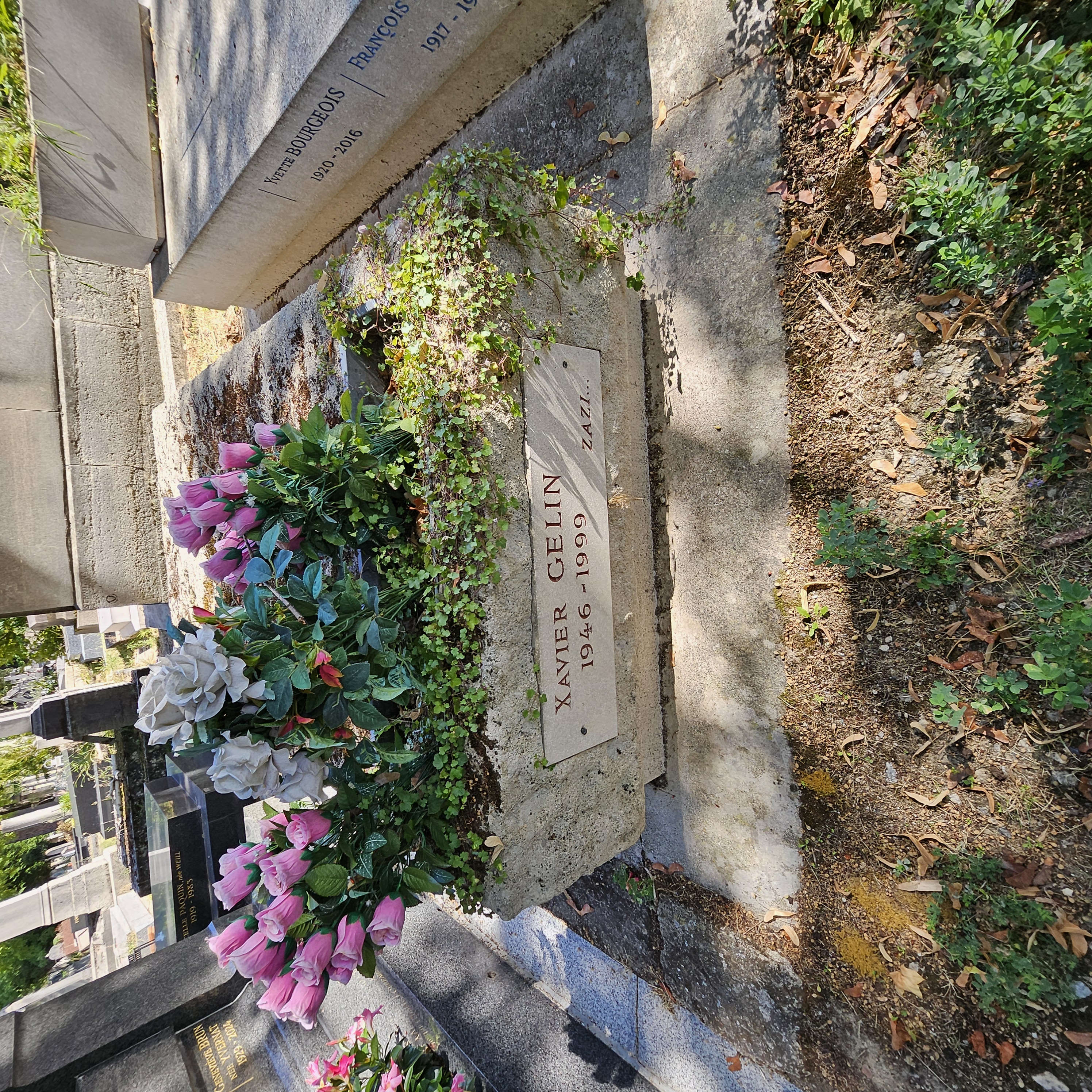 Tombe de Xavier G&eacute;lin au cimeti&egrave;re du Montparnasse