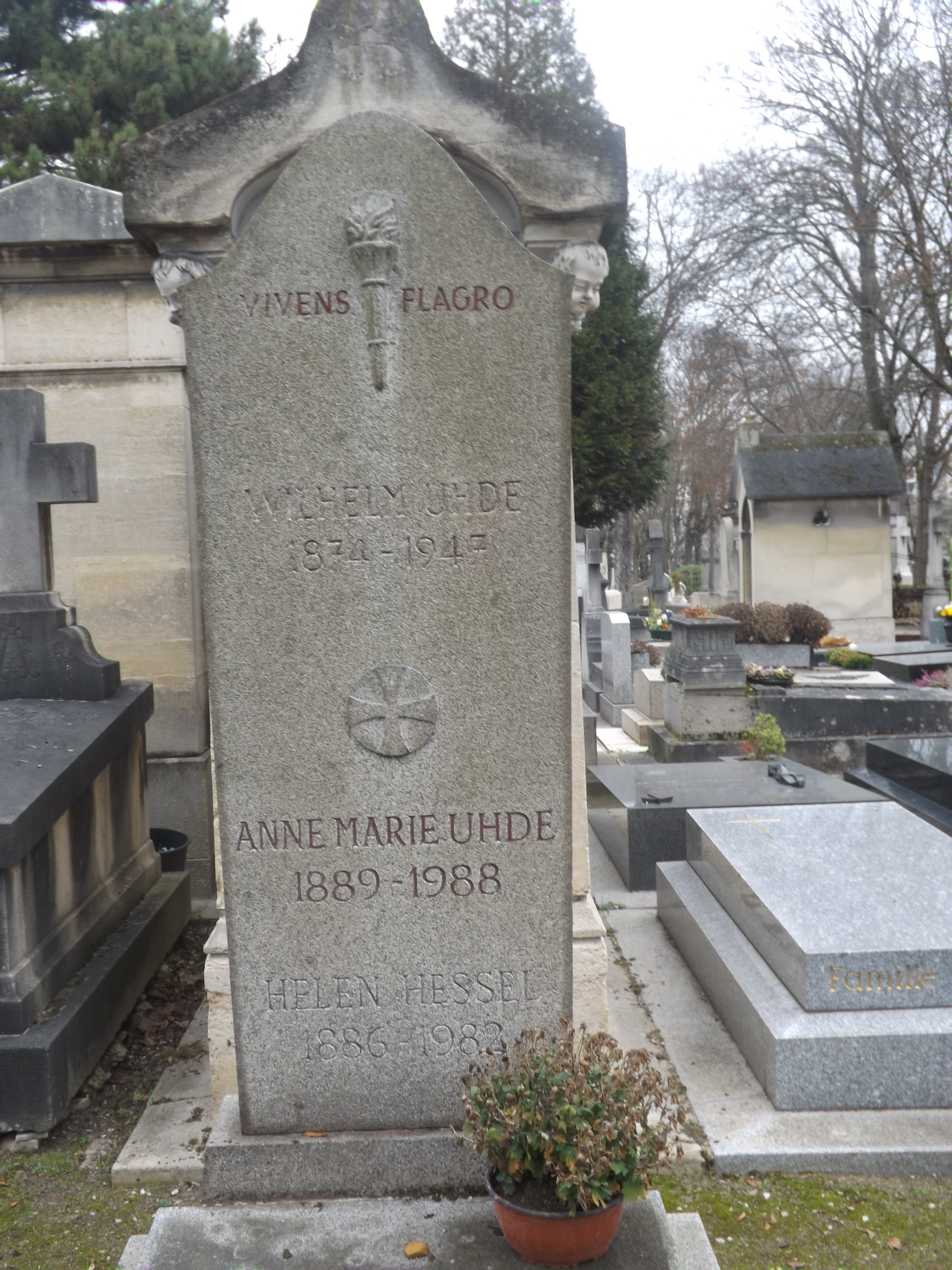 Tombe de Helen Hessel au cimetière du Montparnasse à Paris