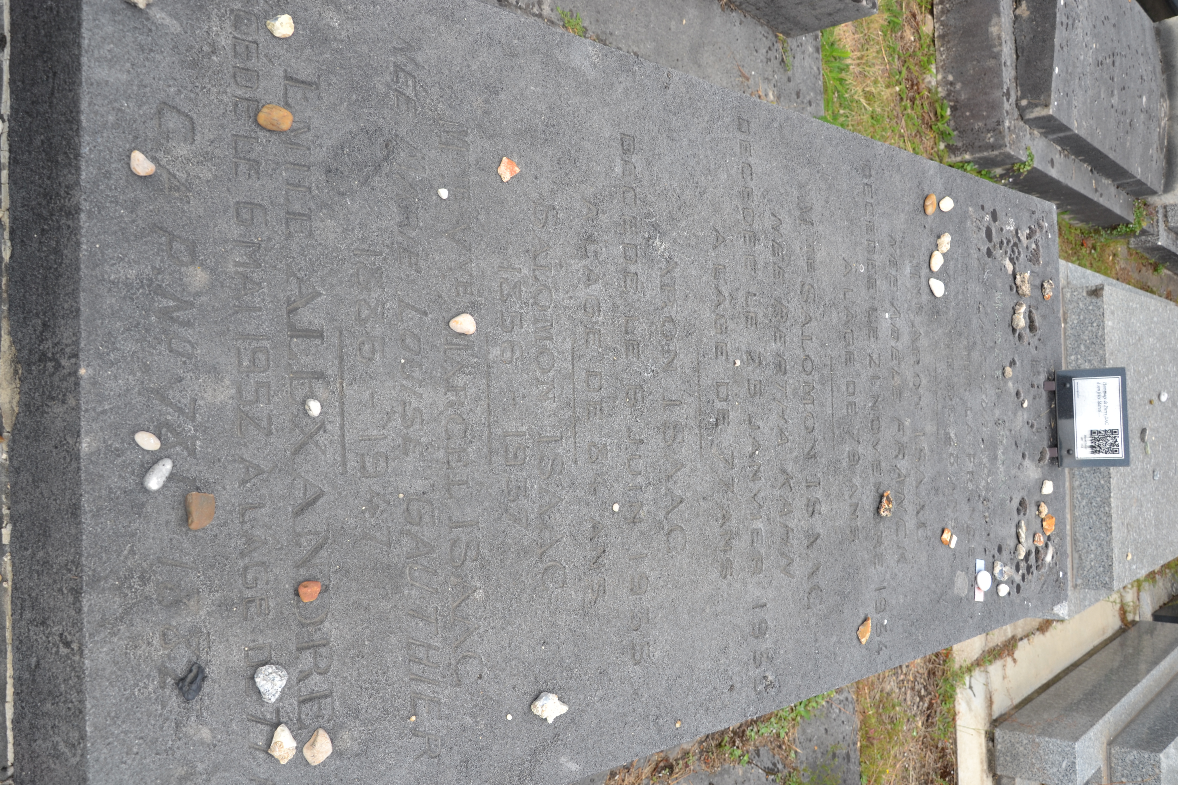 Tombe de Marcel Isaac au cimetière du Montparnasse à Paris