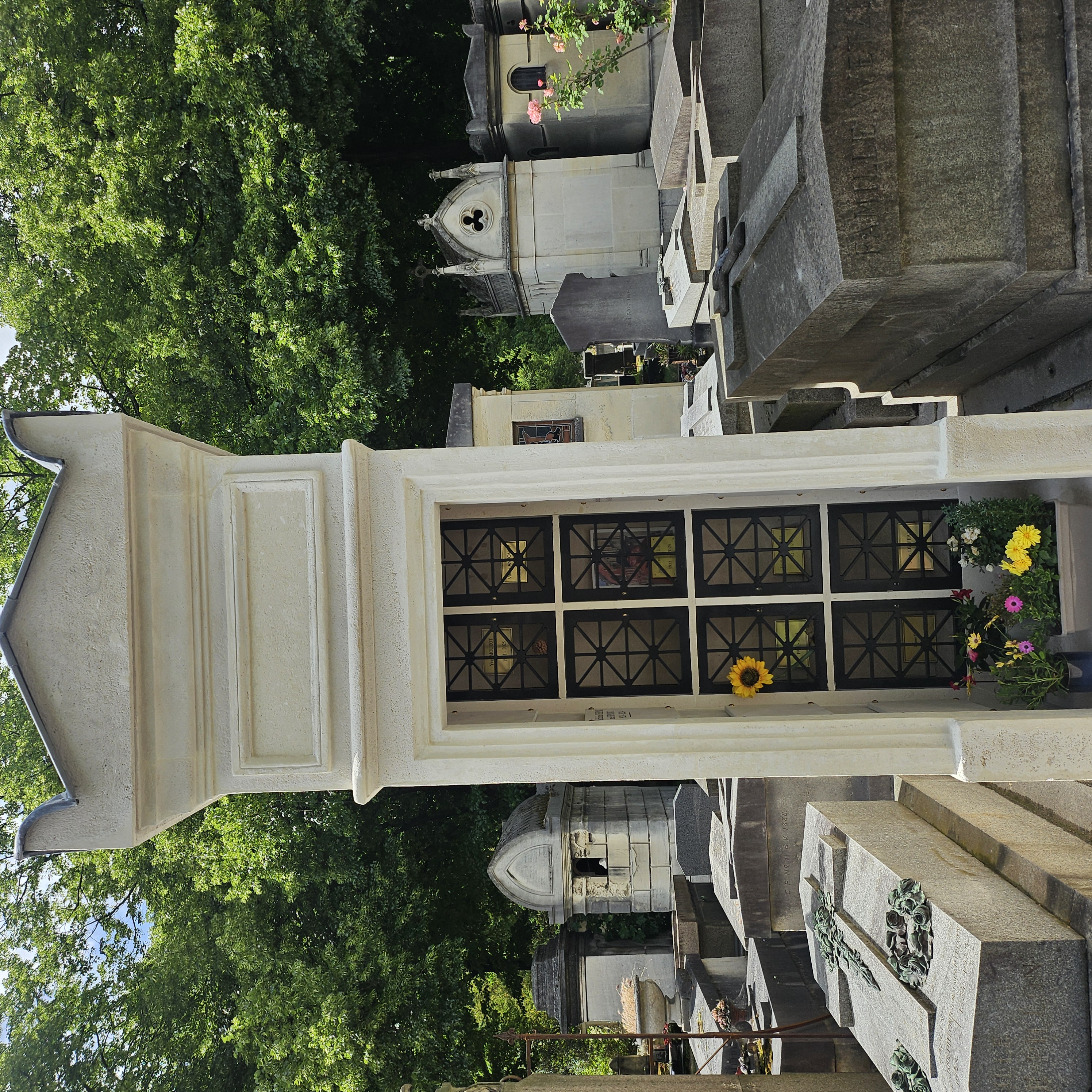 Chapelle cinéraire de Catherine Laborde au cimeti&egrave;re du Montparnasse
