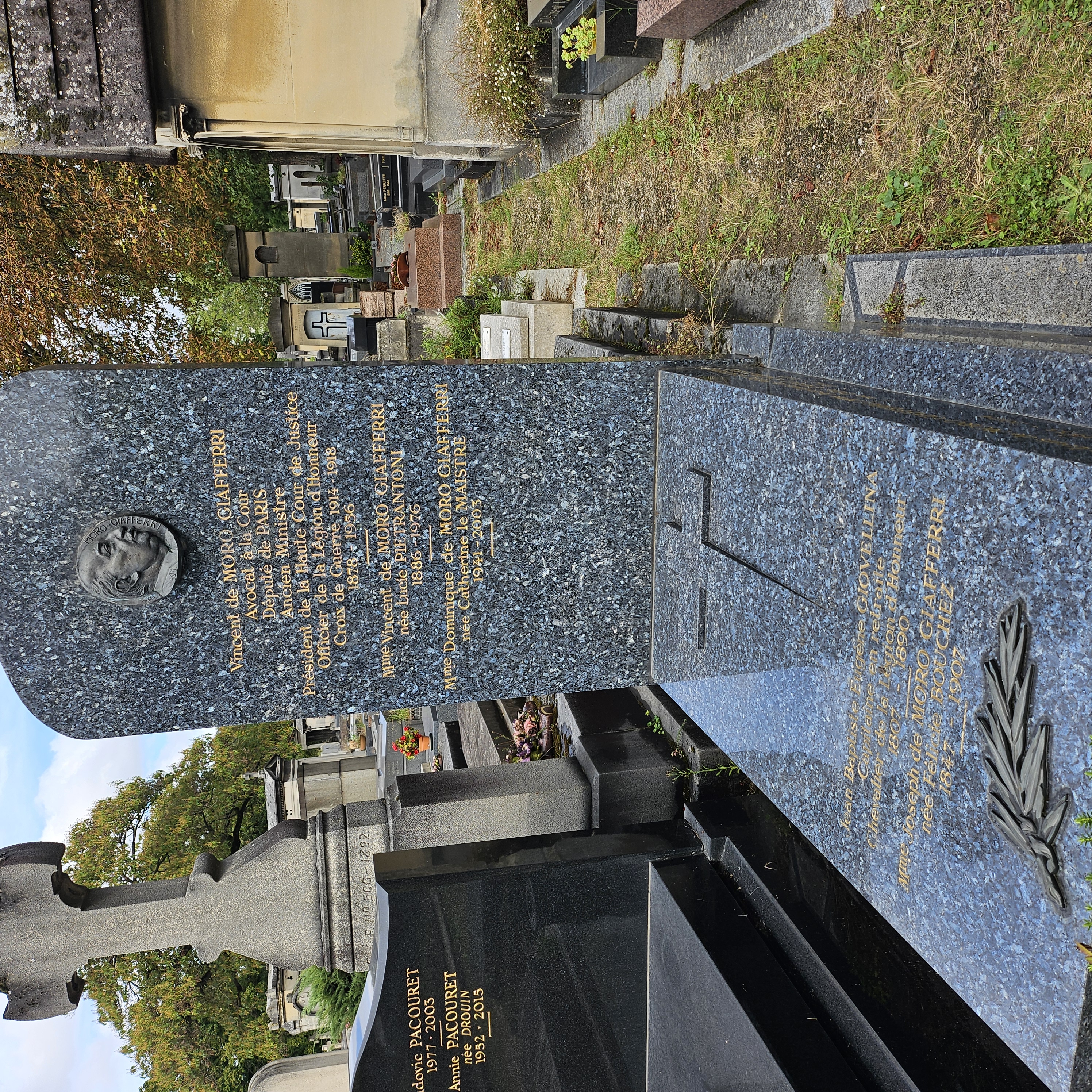 Tombe de Vincent de Moro-Giafferi au cimeti&egrave;re du Montparnasse