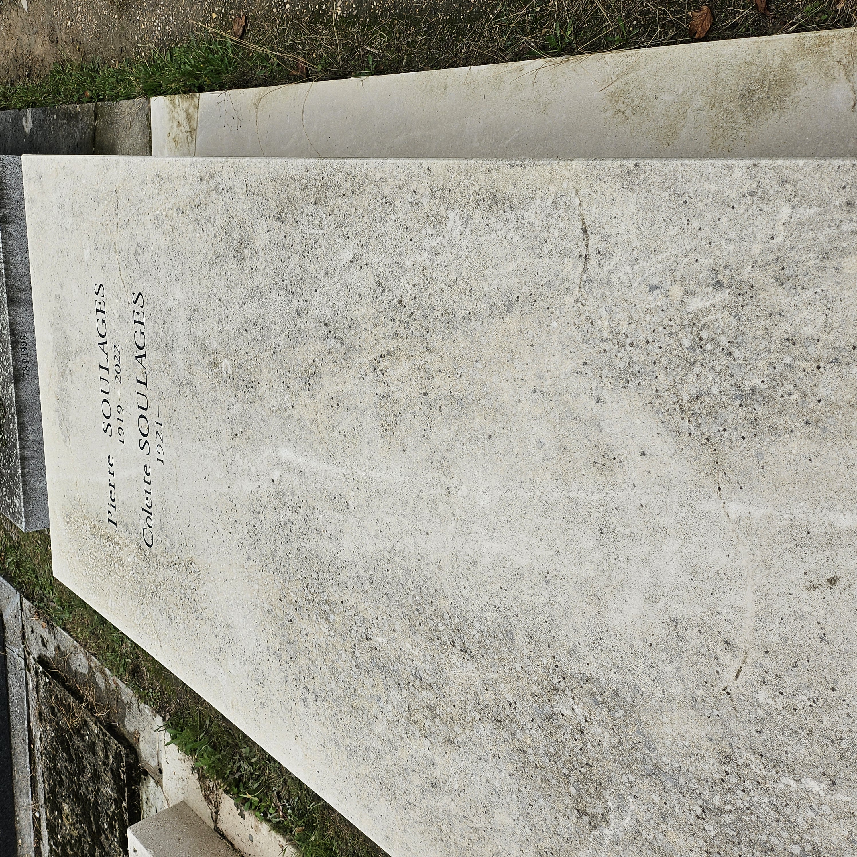 Tombe de Pierre Soulages