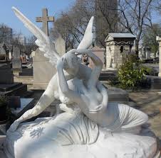 Psyché ranimée par le baiser de l'Amour, sculpture de Canova